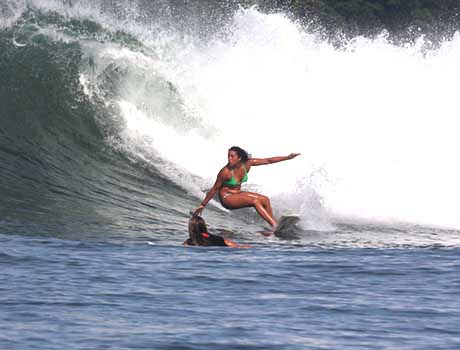 Anali Gomez, a Peruvian surf icon with a 20-year career and countless achievements
