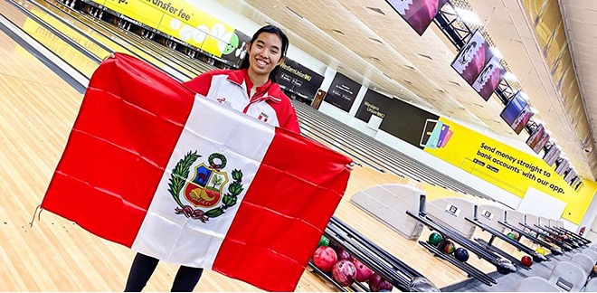 Joven deportista Yumi Yuzuriha se subió al podio en torneo mundial.