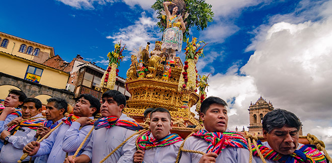 Corpus Christi en Cajamarca y Cusco