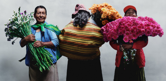 Lima floreciente:  VOGUE celebra la belleza del comercio de flores en el Mercado Santa Rosa