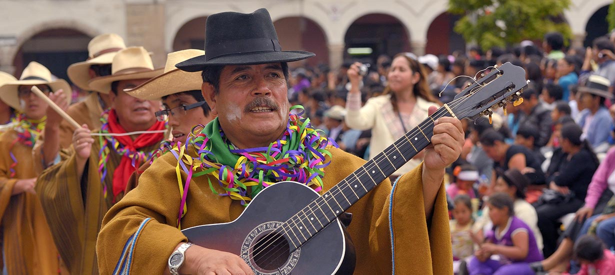 Carnaval Ayacuchano: tradición, música y color en el corazón de los Andes