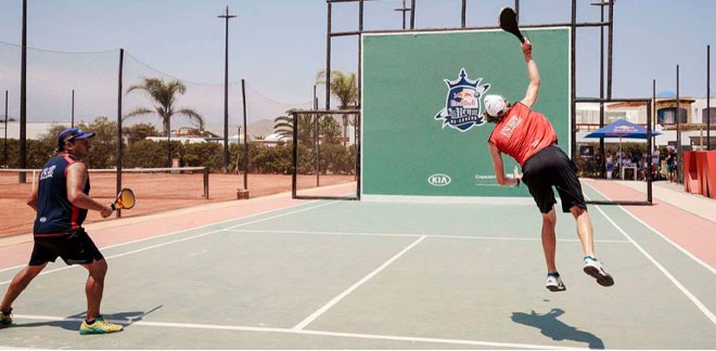 Paleta frontón, a Peruvian sport.