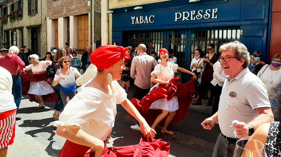 Abre el primer restaurante peruano en ciudad medieval de Francia