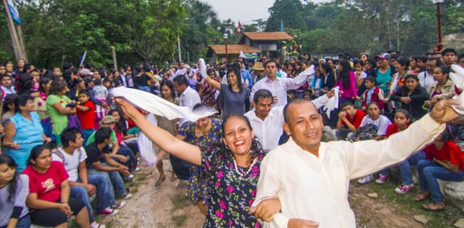 Pandilla Moyobambina durante la fiesta de San Juan